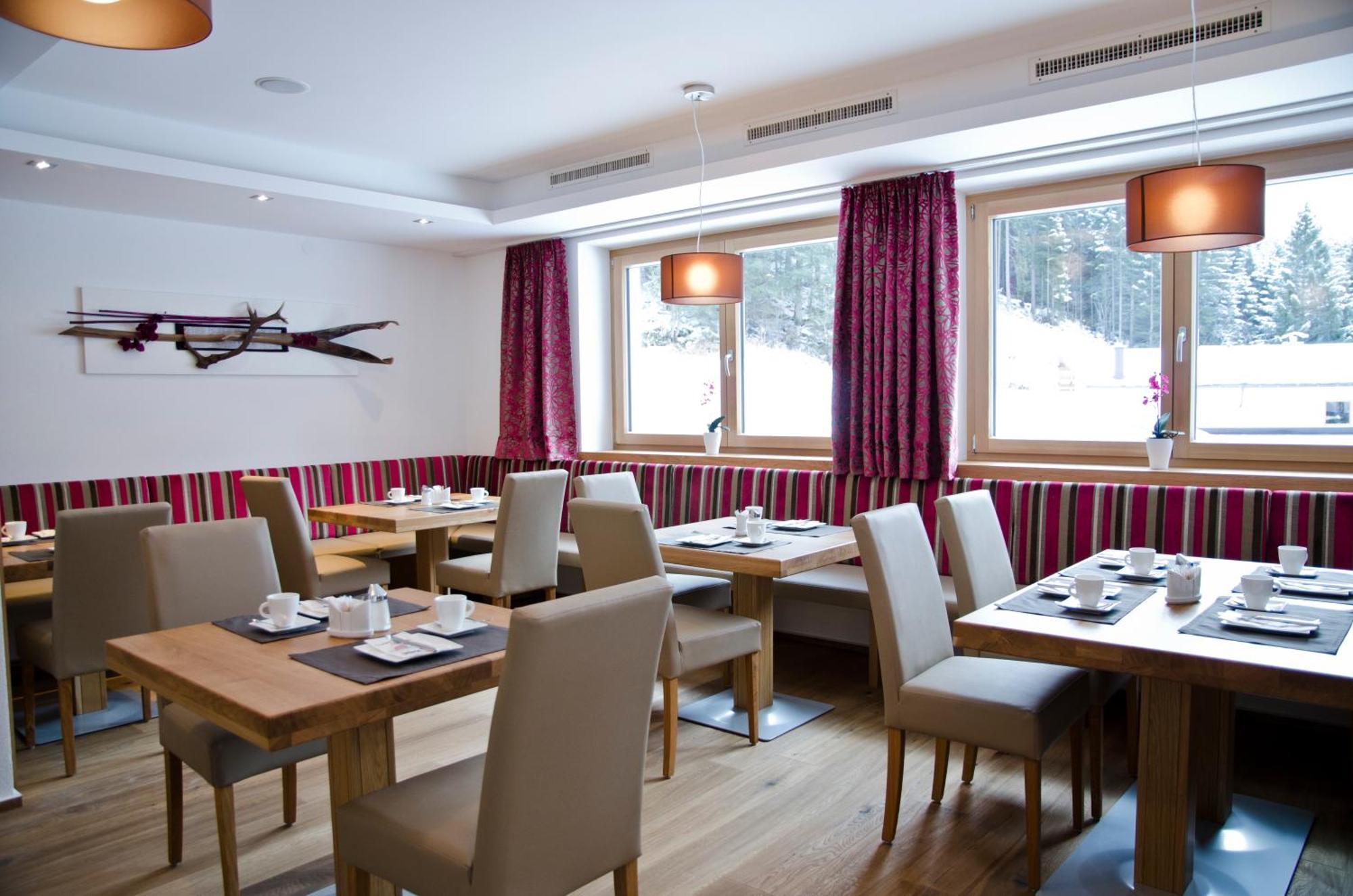 Hotel Garni Alpenland Ischgl Esterno foto