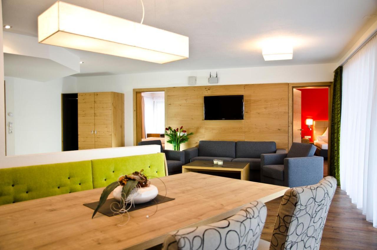 Hotel Garni Alpenland Ischgl Esterno foto